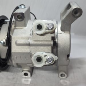 TOYOTA HILUX VVTI PETROL 2.7 PASSANGER SIDE